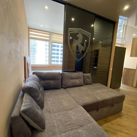 Arcadia Comfort Apartments Odessa Eksteriør bilde
